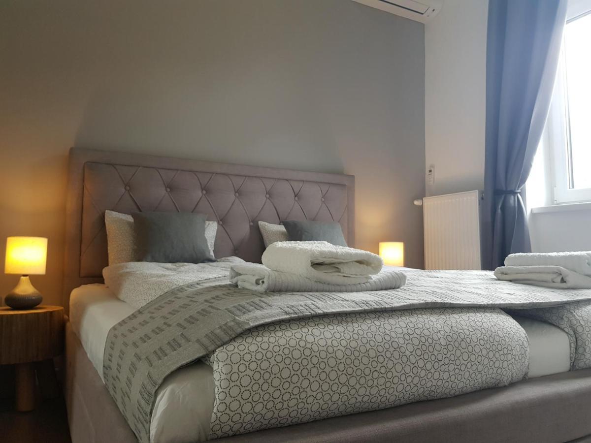 Luxurious Apartment With Balconies In Downtown Bp بودابست المظهر الخارجي الصورة
